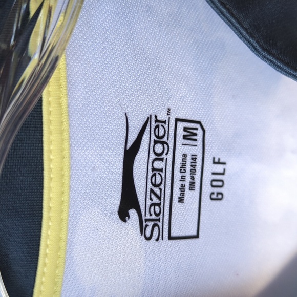 Slazenger 1/4 zip golf shirt medium - Picture 2 of 7